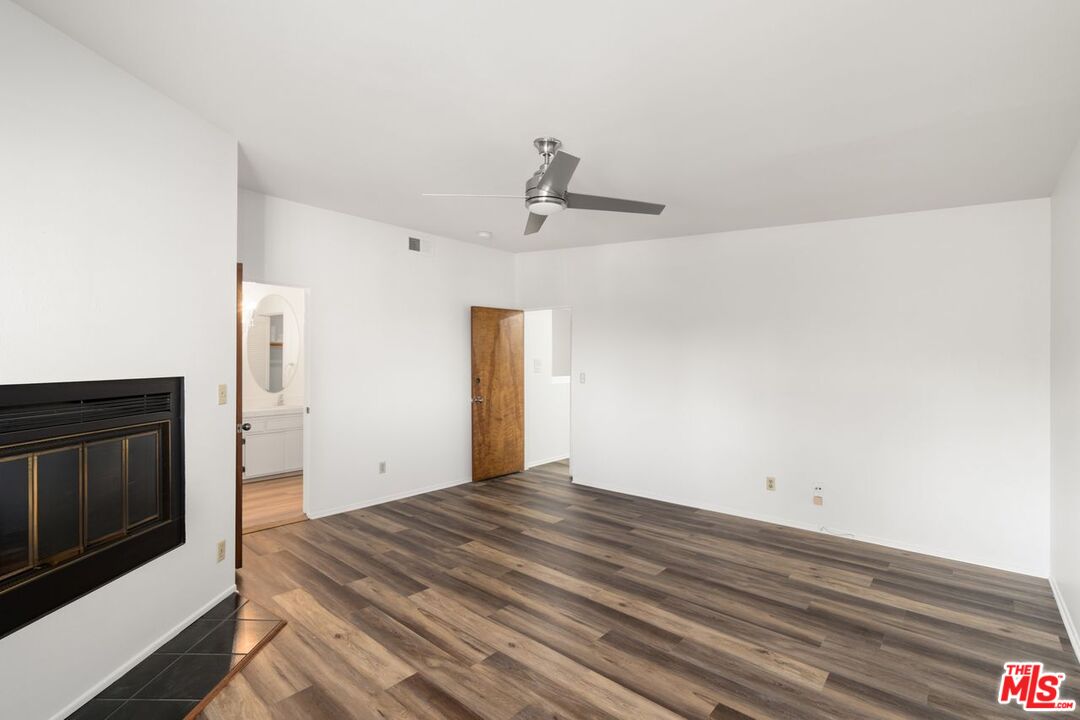 3023 Berkeley Ave Unit: 7