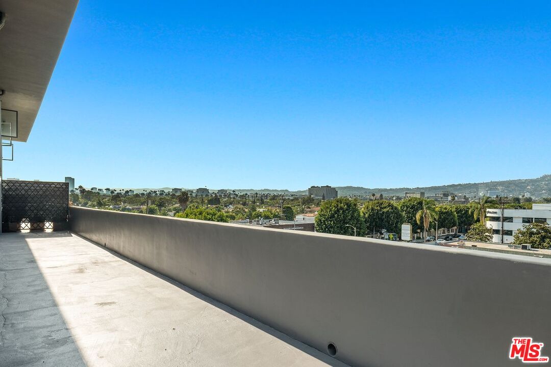 930 S Robertson Blvd Unit: 502