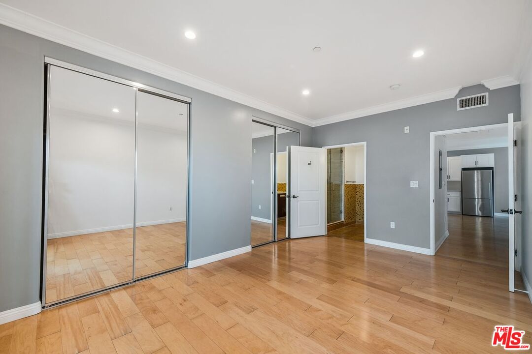 930 S Robertson Blvd Unit: 502