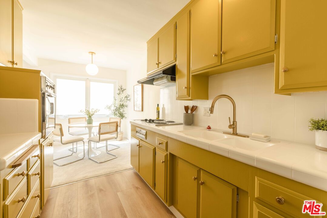 3407 Huxley St Unit: 24