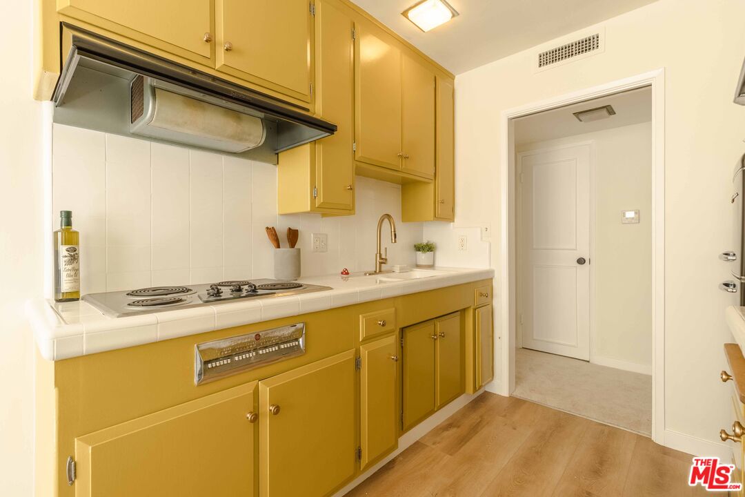 3407 Huxley St Unit: 24