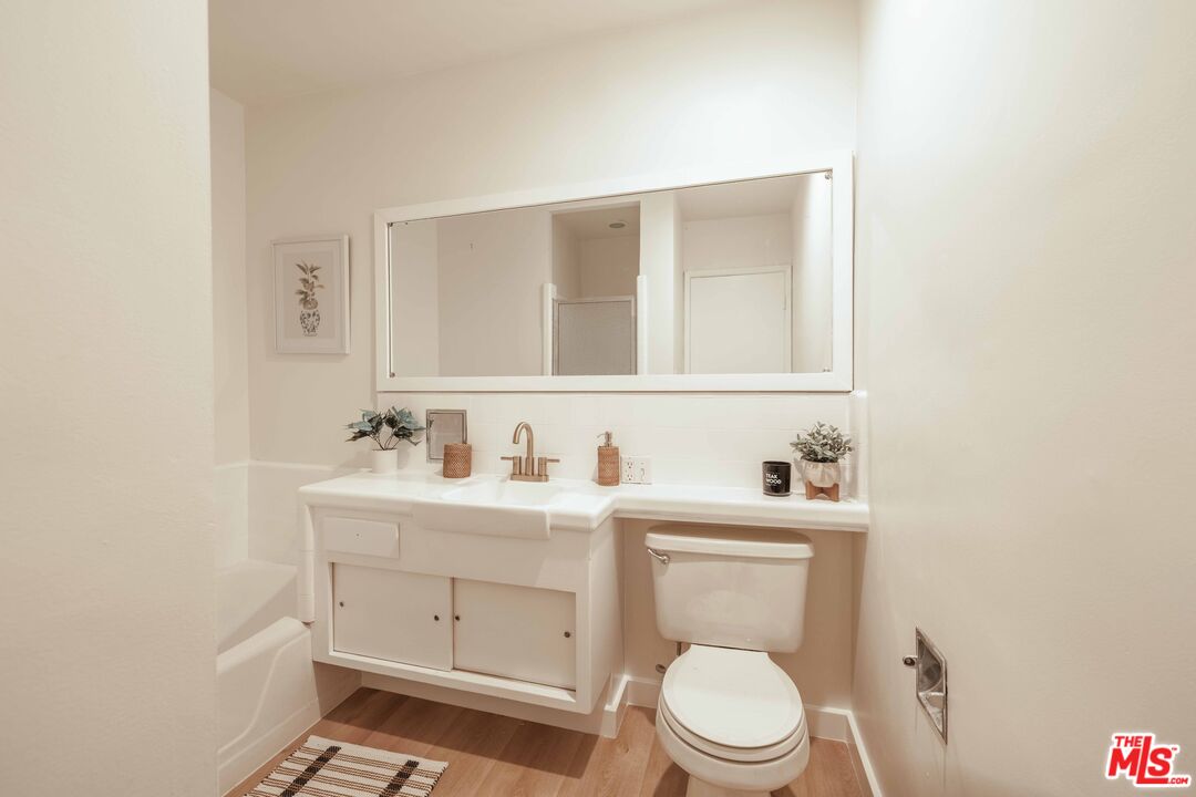 3407 Huxley St Unit: 24