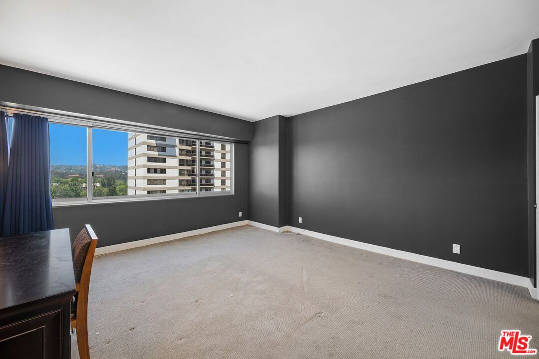 10450 Wilshire Blvd Unit: 11G