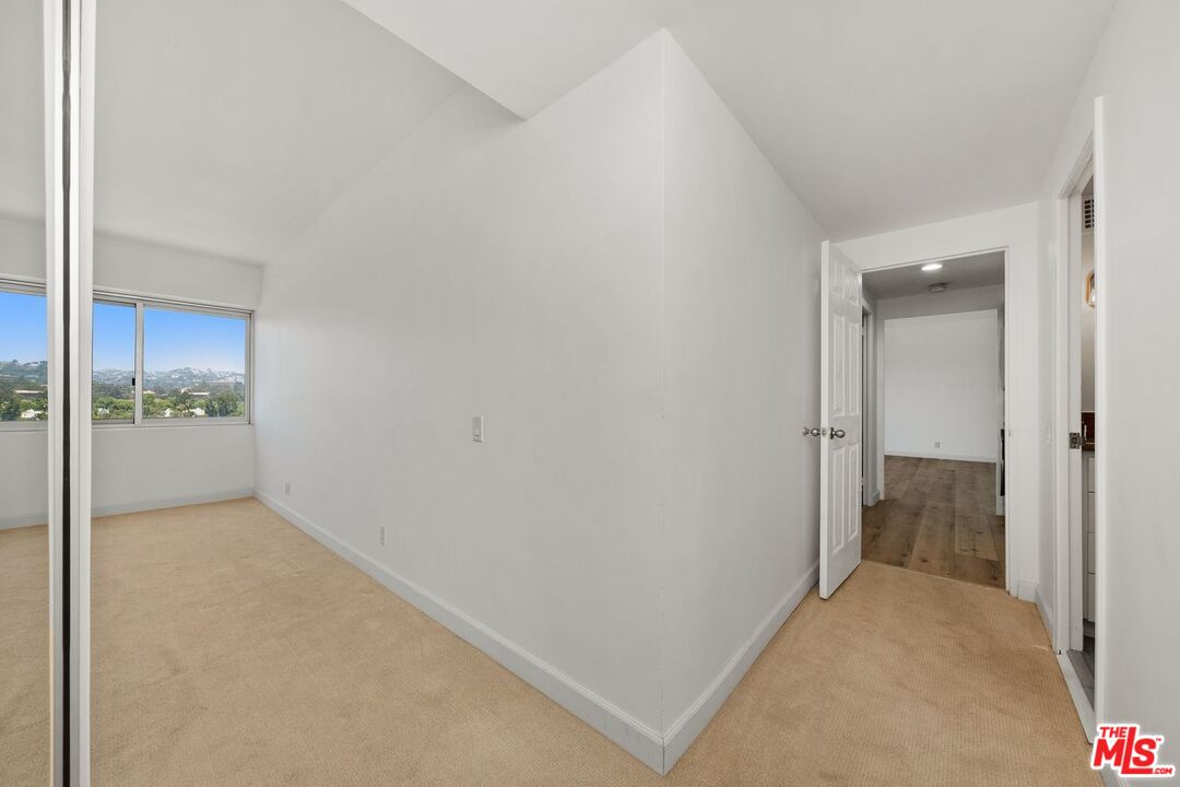10450 Wilshire Blvd Unit: 11G