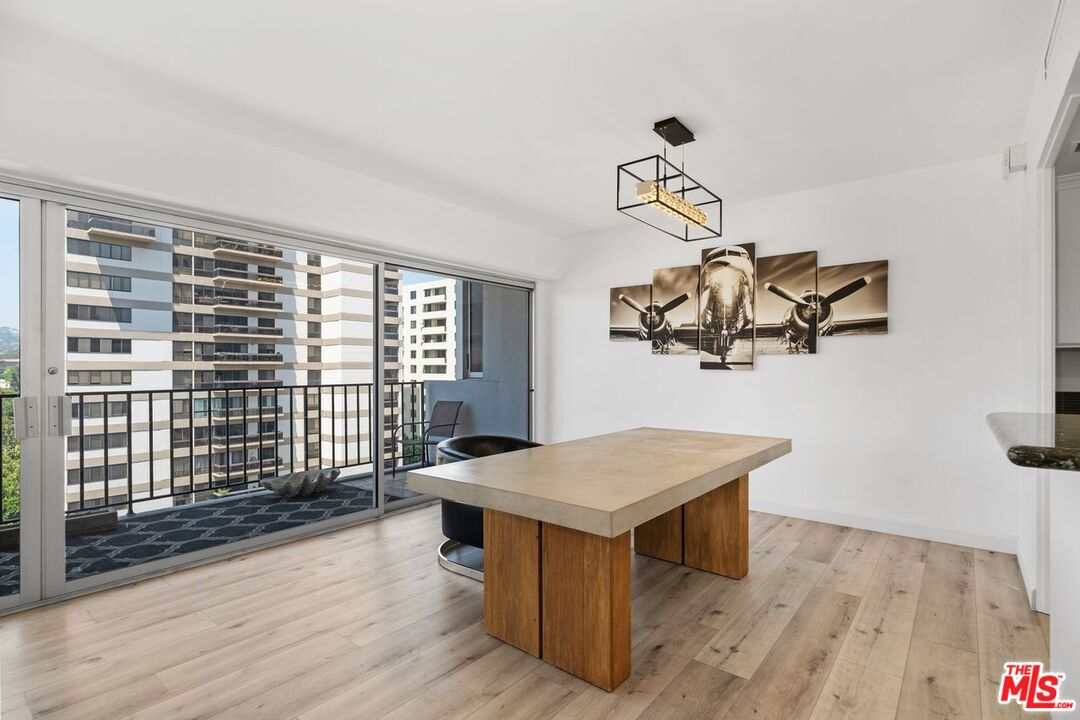 10450 Wilshire Blvd Unit: 11G