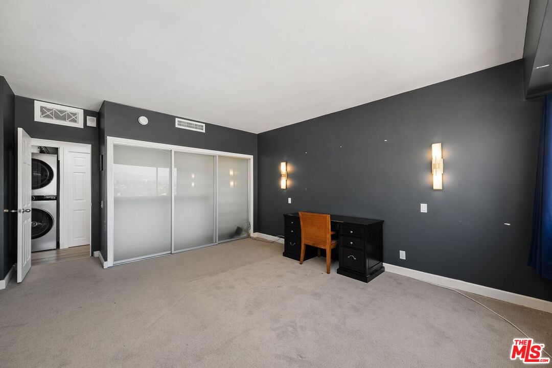 10450 Wilshire Blvd Unit: 11G