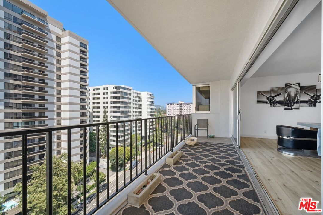 10450 Wilshire Blvd Unit: 11G