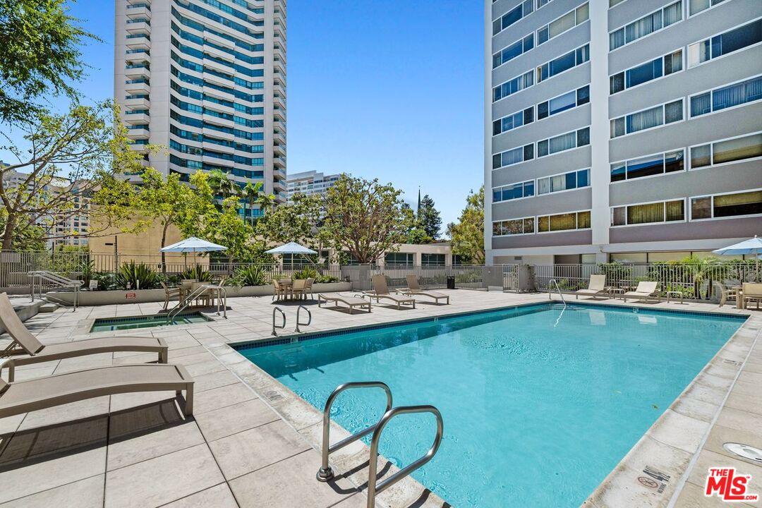 10450 Wilshire Blvd Unit: 11G