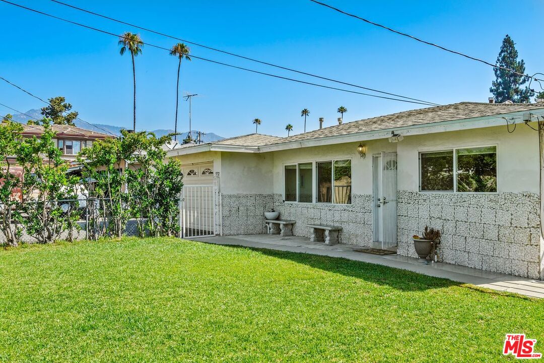 9732 E Camino Real Ave