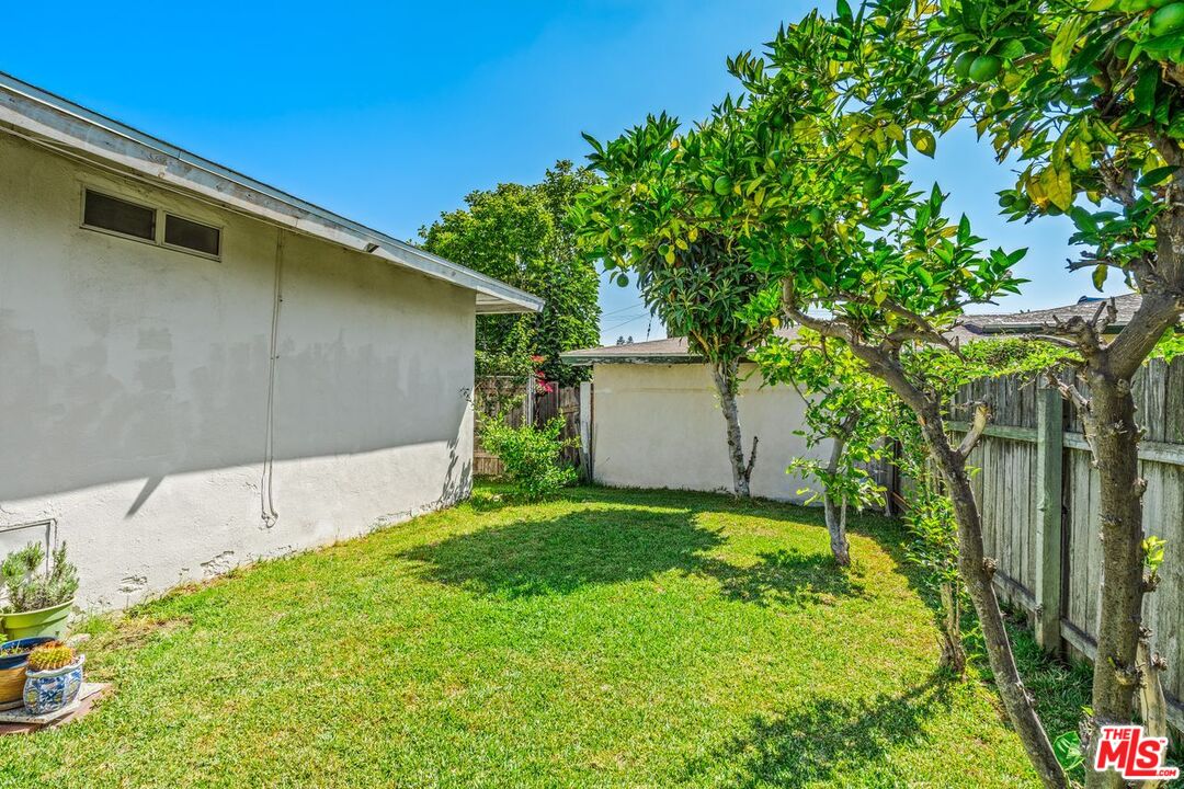 9732 E Camino Real Ave