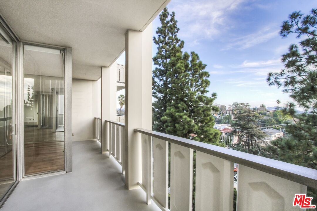 4411 Los Feliz Blvd Unit: 603