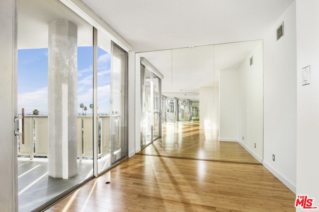 4411 Los Feliz Blvd Unit: 603