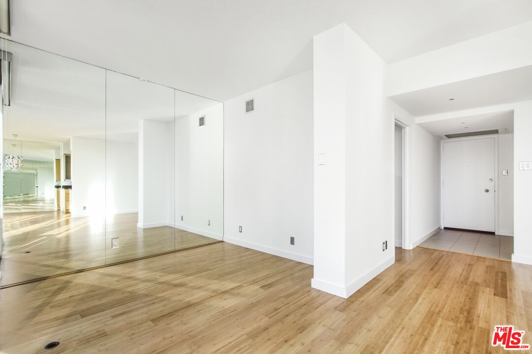 4411 Los Feliz Blvd Unit: 603