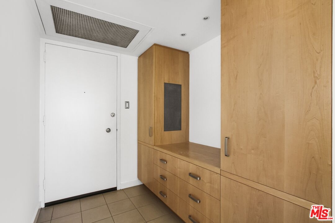 4411 Los Feliz Blvd Unit: 603