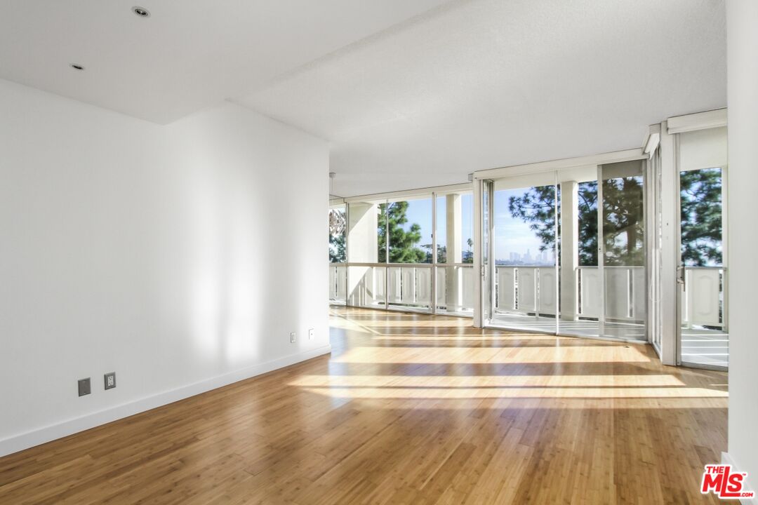 4411 Los Feliz Blvd Unit: 603