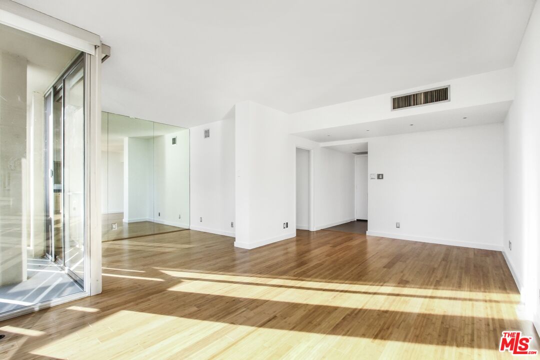 4411 Los Feliz Blvd Unit: 603