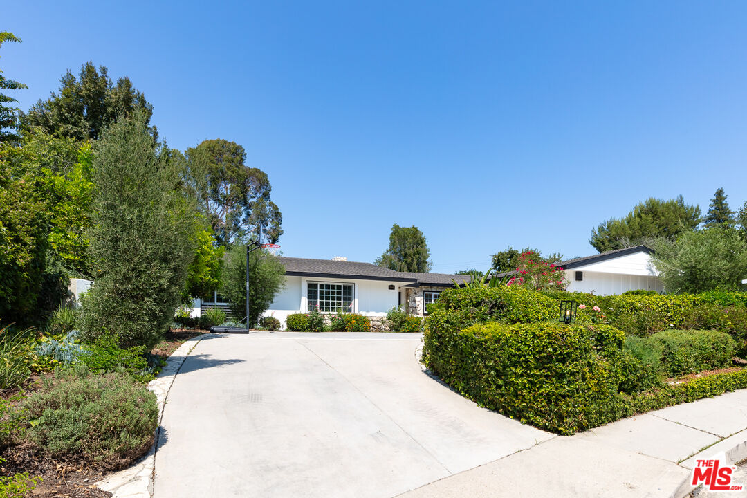 16661 Adlon Rd