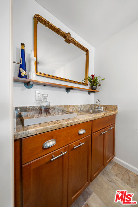 10671 Holman Ave Unit: 307