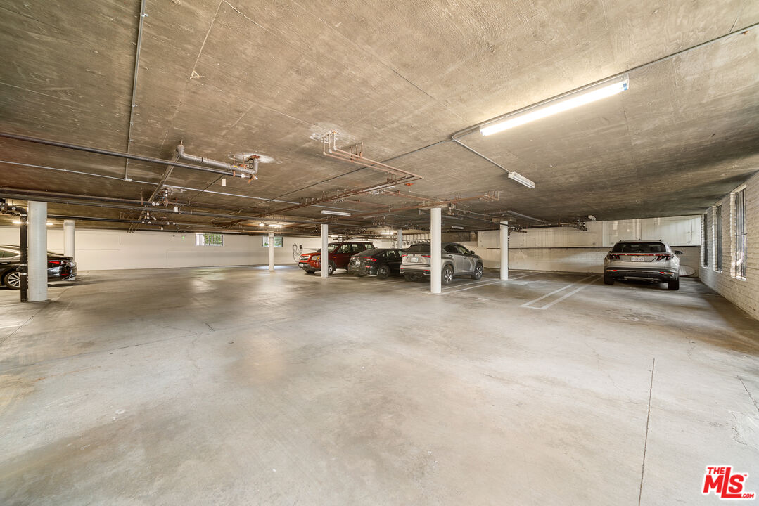 10671 Holman Ave Unit: 307