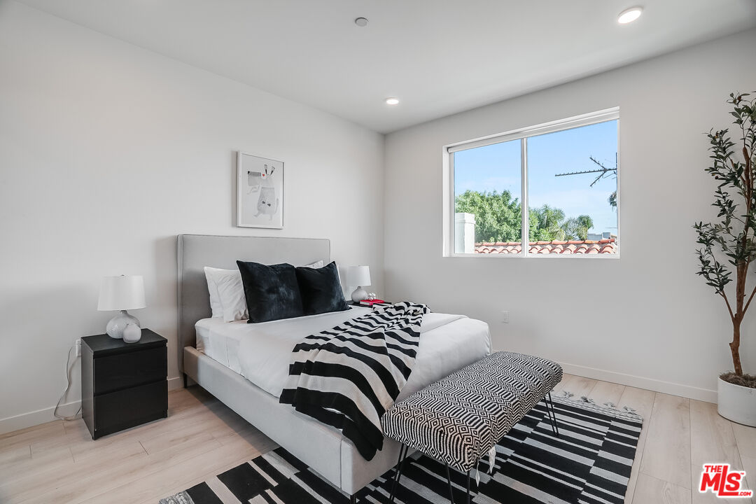 1021 S Shenandoah St Unit: 304