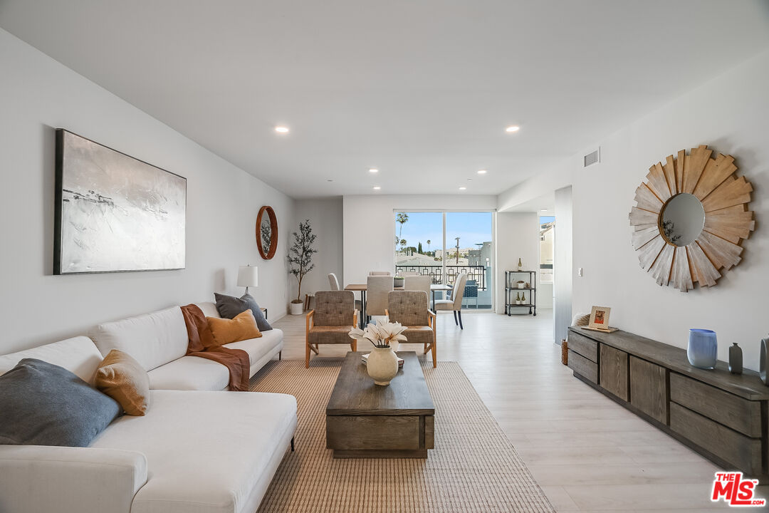 1021 S Shenandoah St Unit: 304