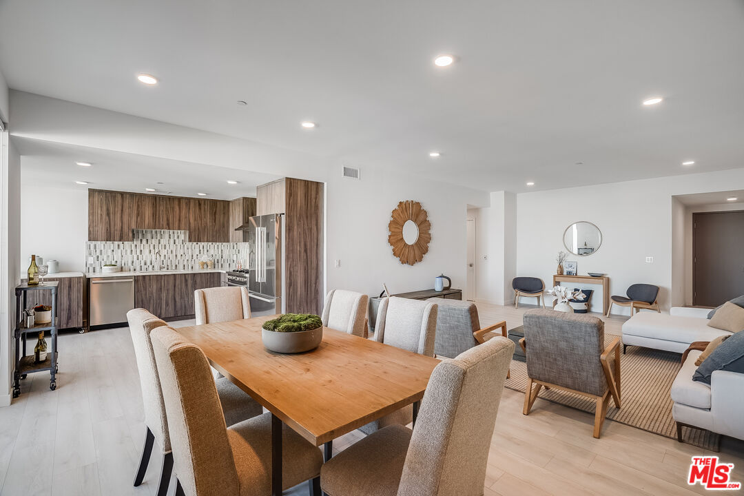 1021 S Shenandoah St Unit: 304