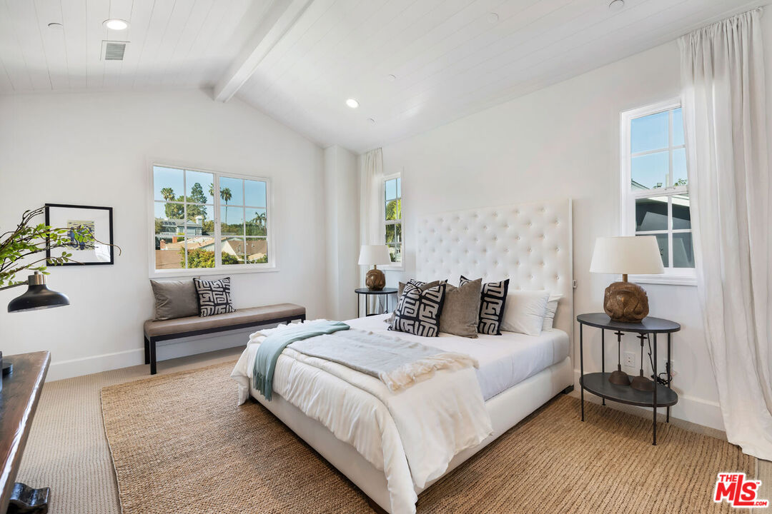 3211 Castle Heights Ave