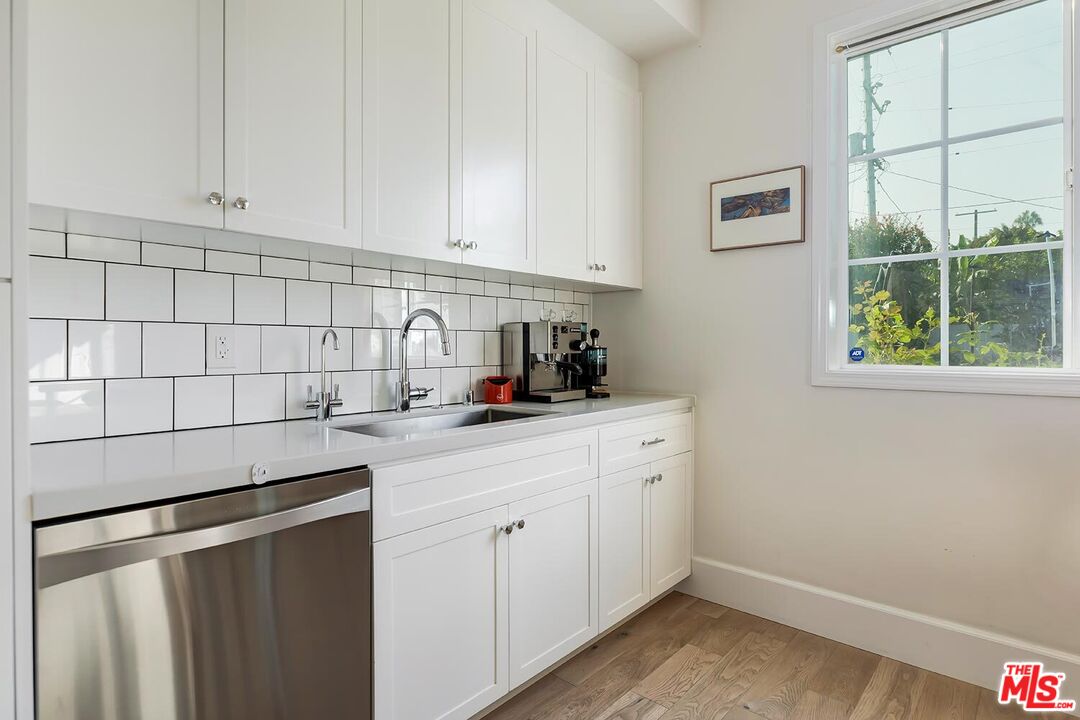 3211 Castle Heights Ave