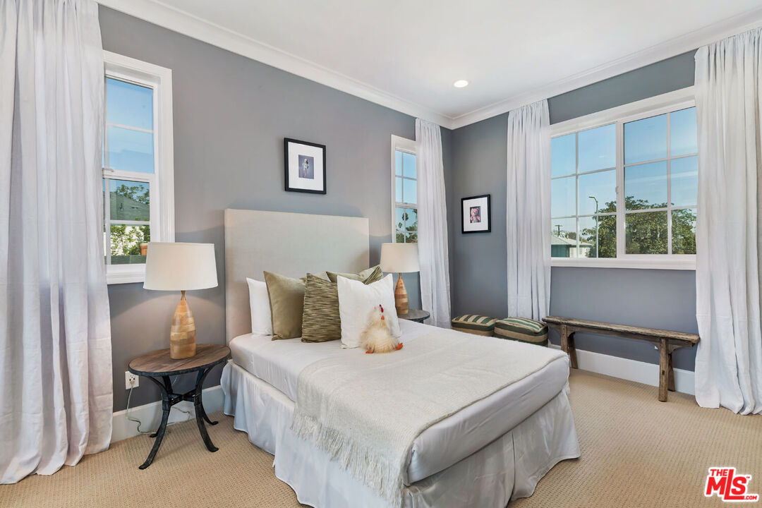 3211 Castle Heights Ave