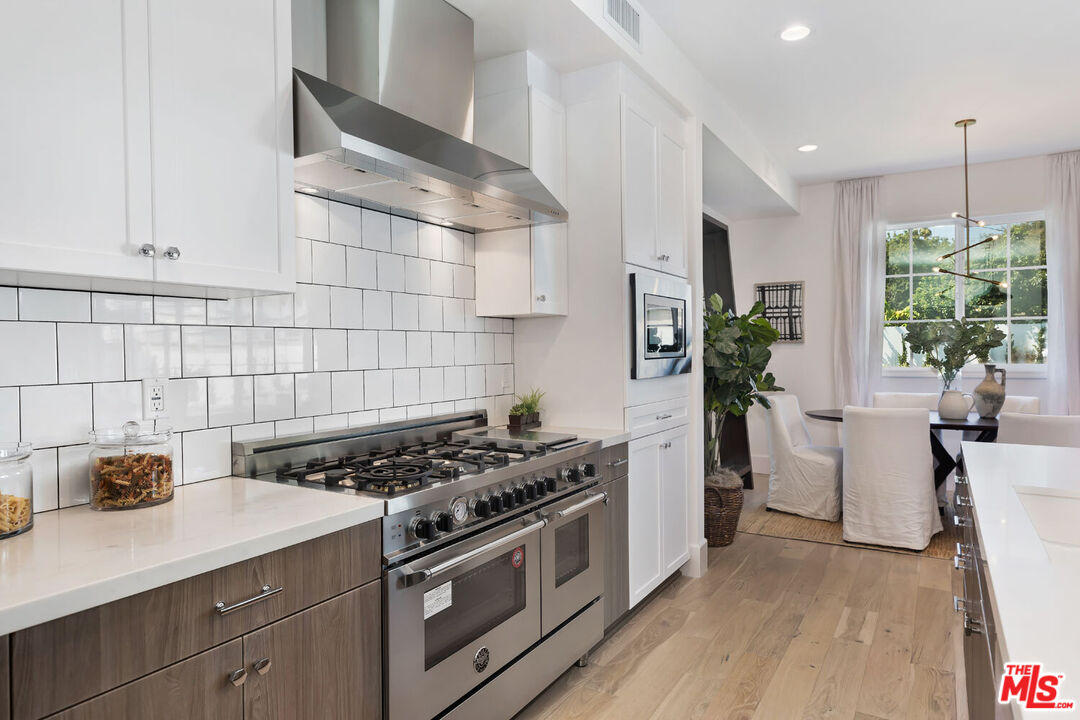 3211 Castle Heights Ave