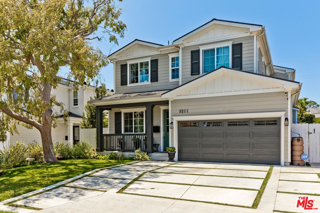 3211 Castle Heights Ave