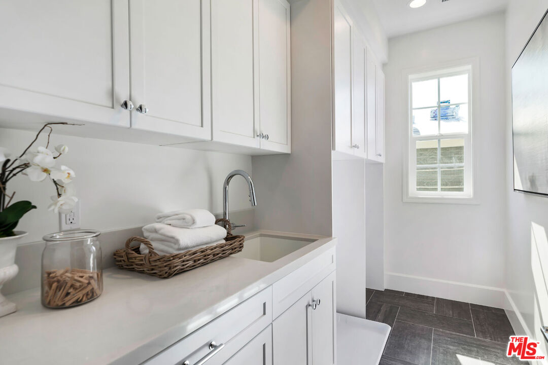 3211 Castle Heights Ave