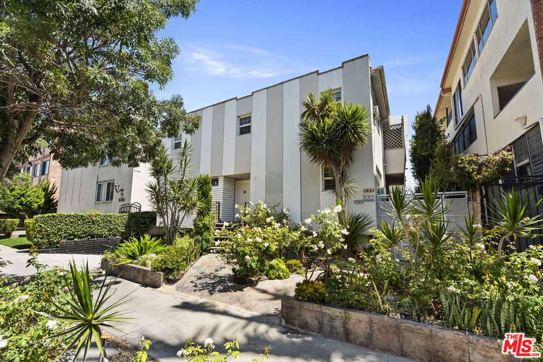 332 S Elm Dr Unit: 6