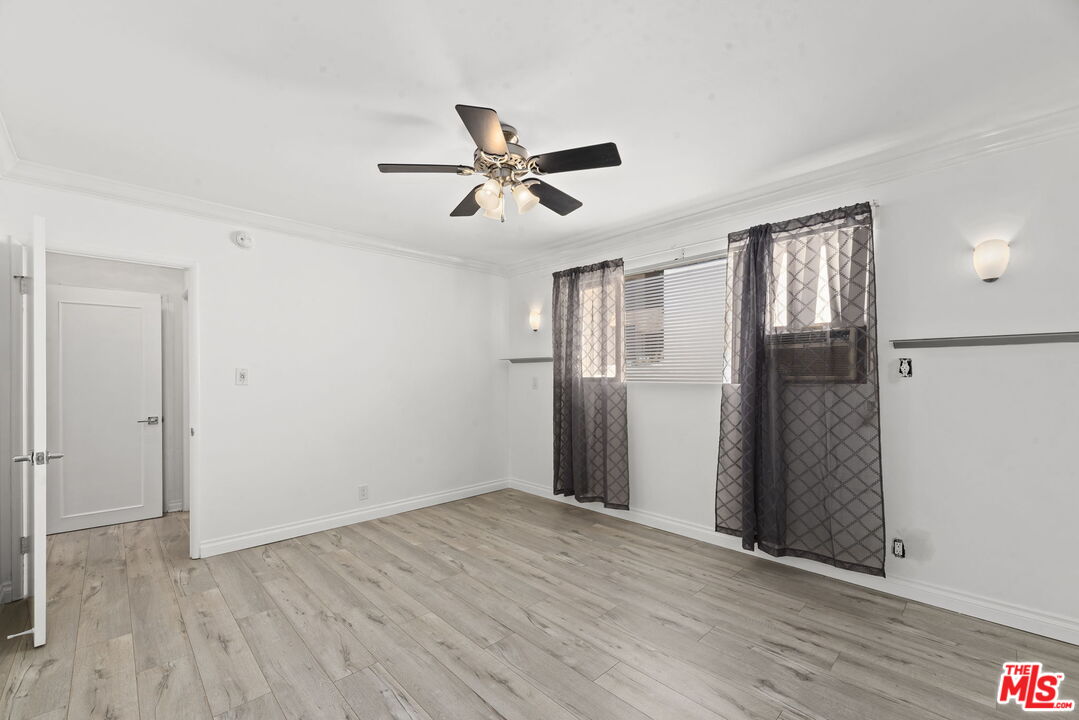 332 S Elm Dr Unit: 6