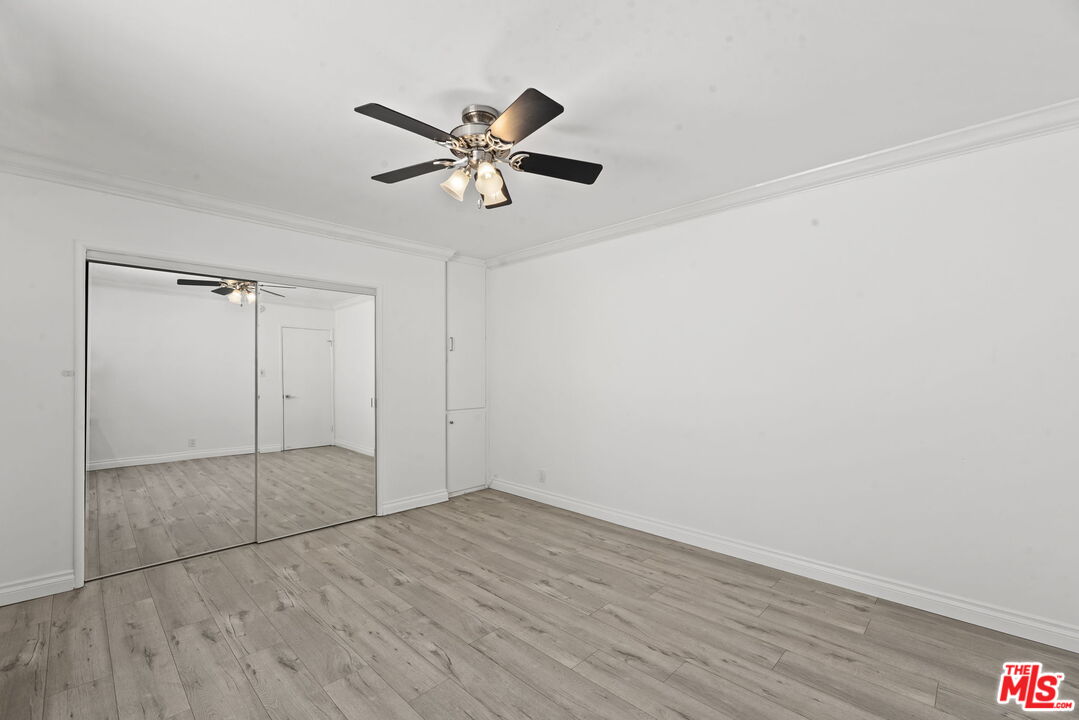 332 S Elm Dr Unit: 6