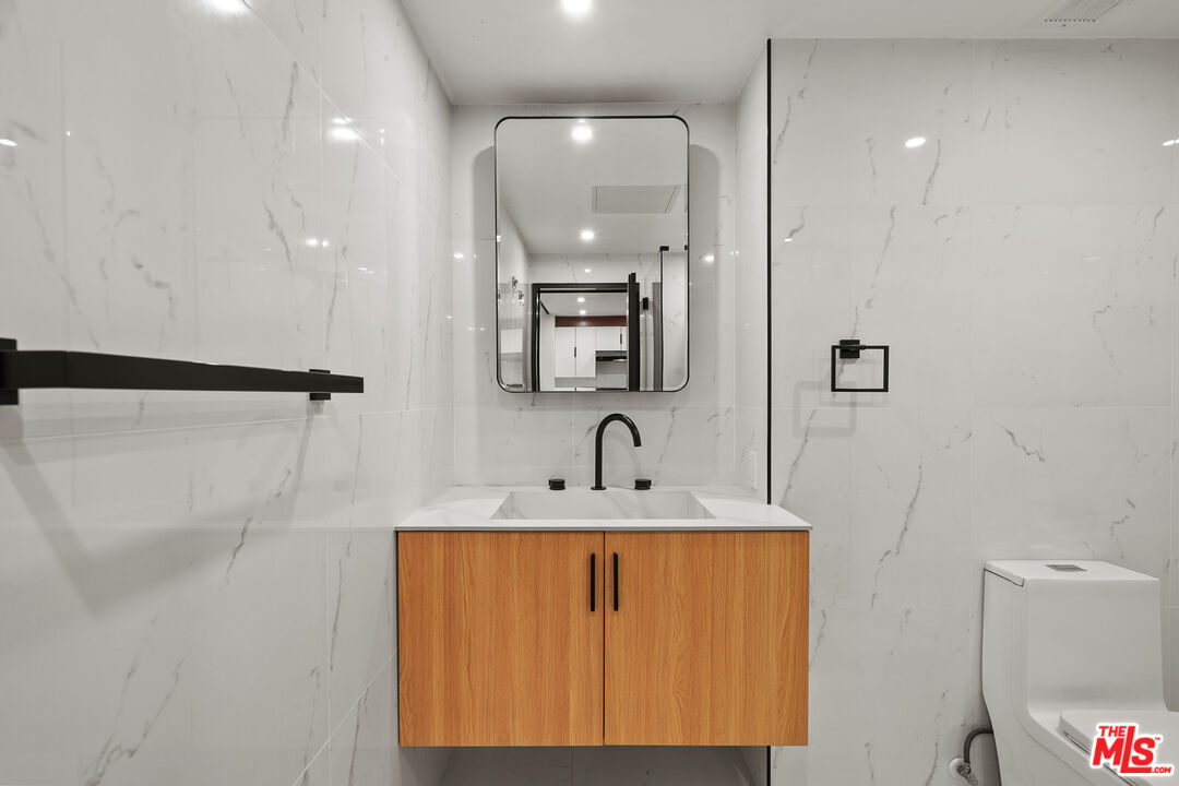 2170 Century Park Unit: 103S