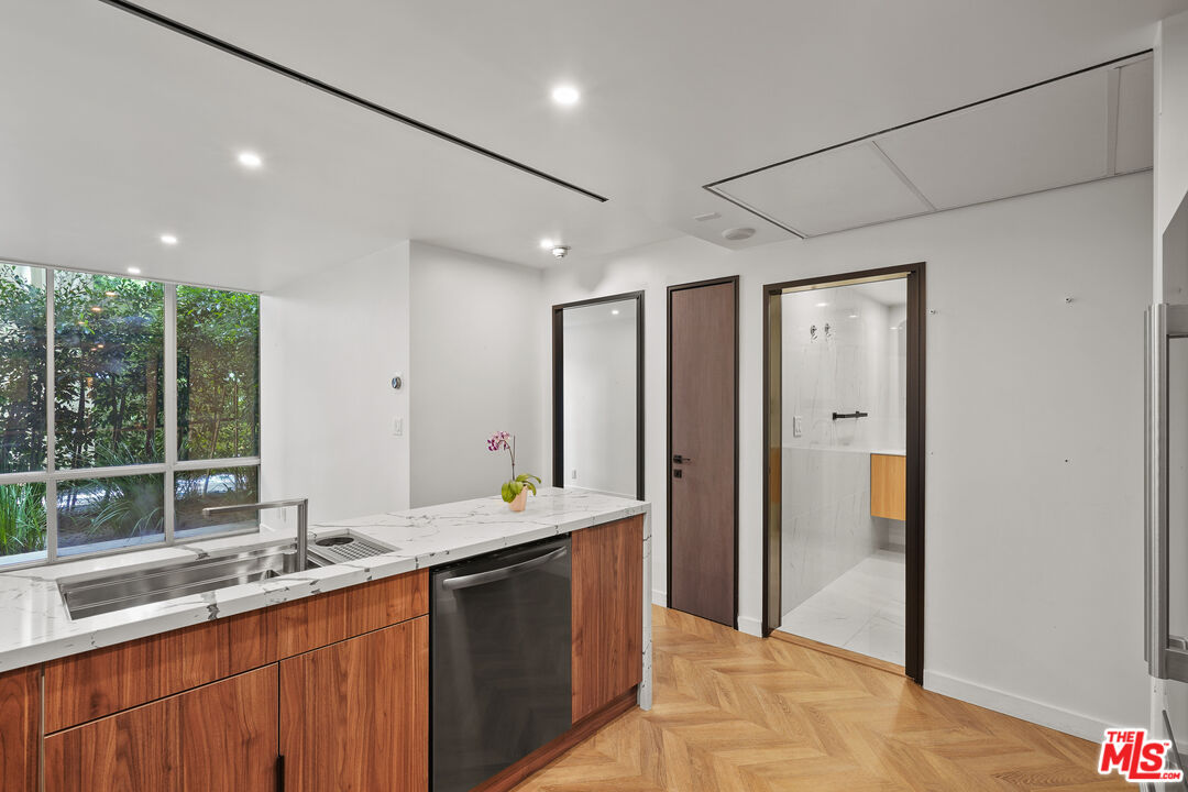 2170 Century Park Unit: 103S