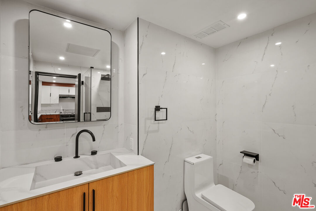 2170 Century Park Unit: 103S