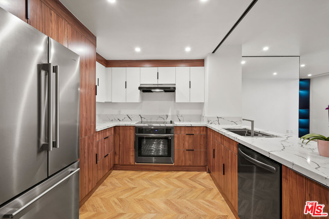 2170 Century Park Unit: 103S