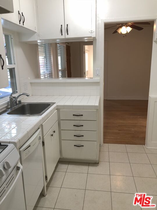 918 N San Vicente Blvd