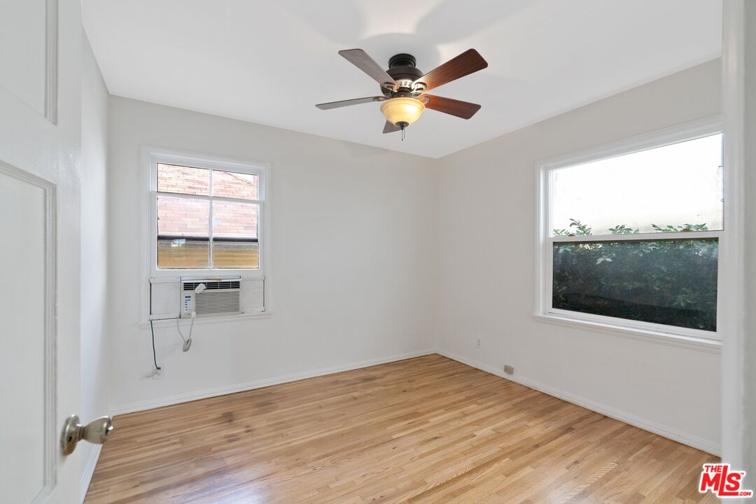 918 N San Vicente Blvd