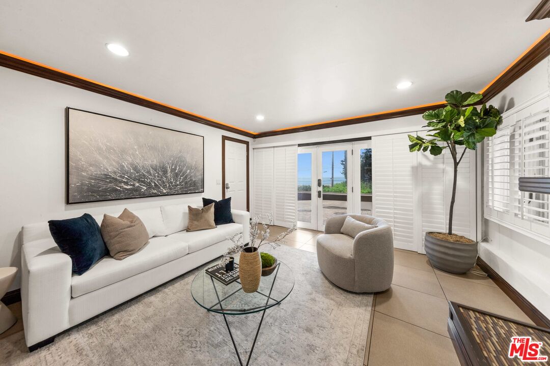 21439 Pacific Coast Hwy