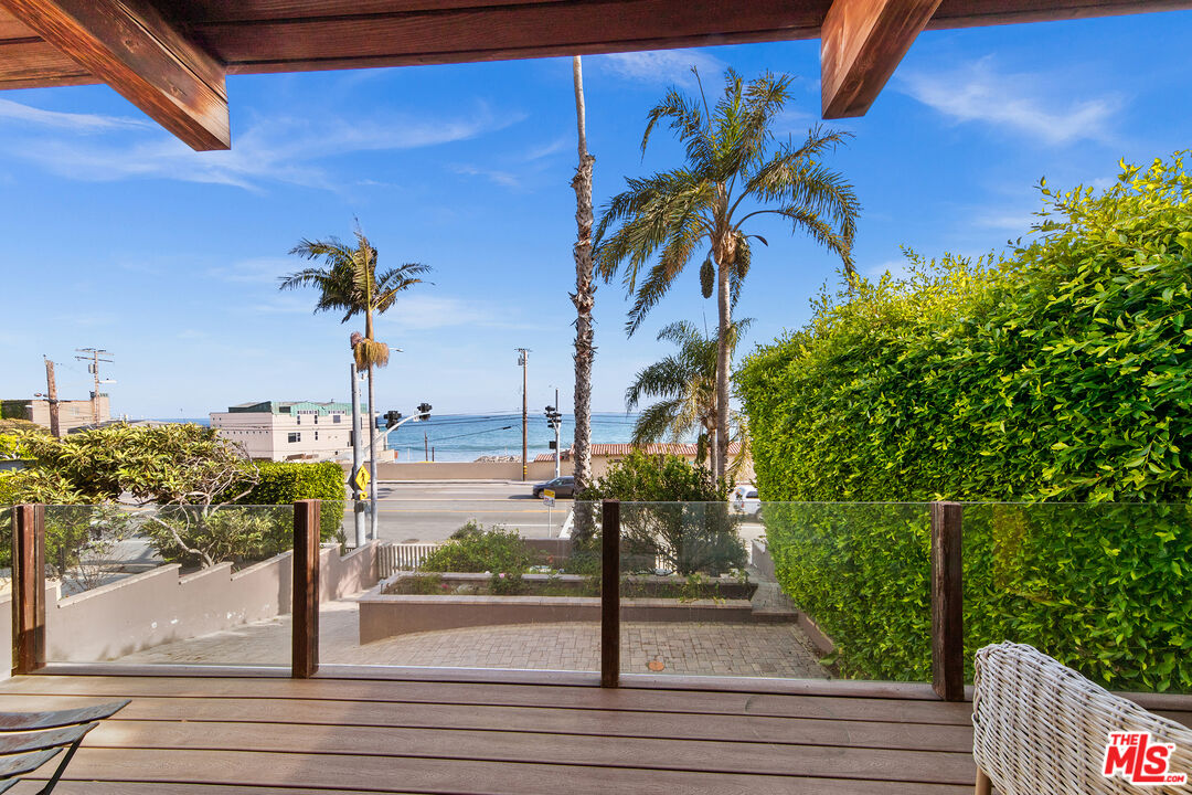 21439 Pacific Coast Hwy