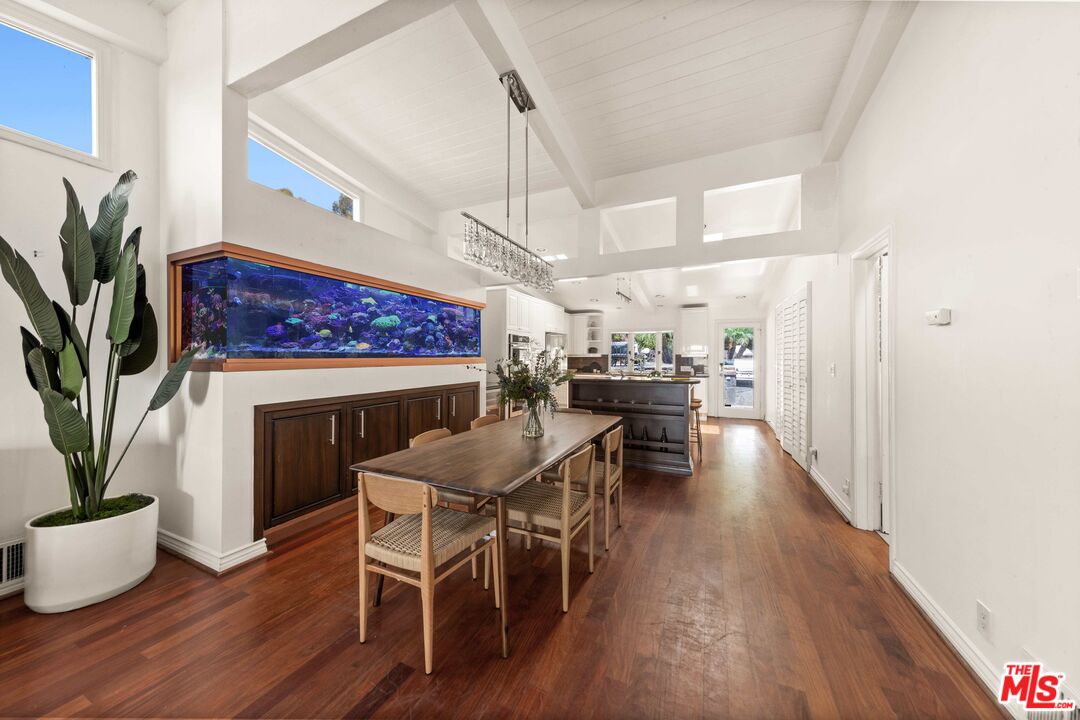 21439 Pacific Coast Hwy