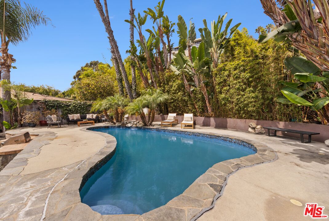 21439 Pacific Coast Hwy