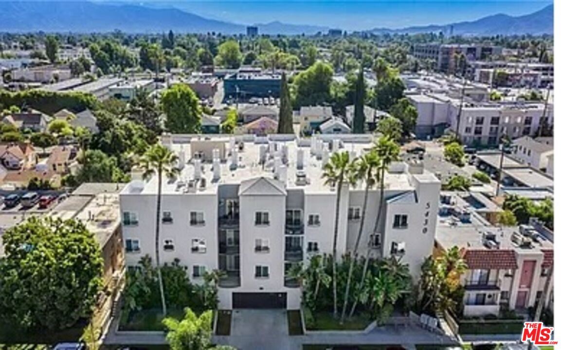 5430 Bellingham Ave Unit: 306