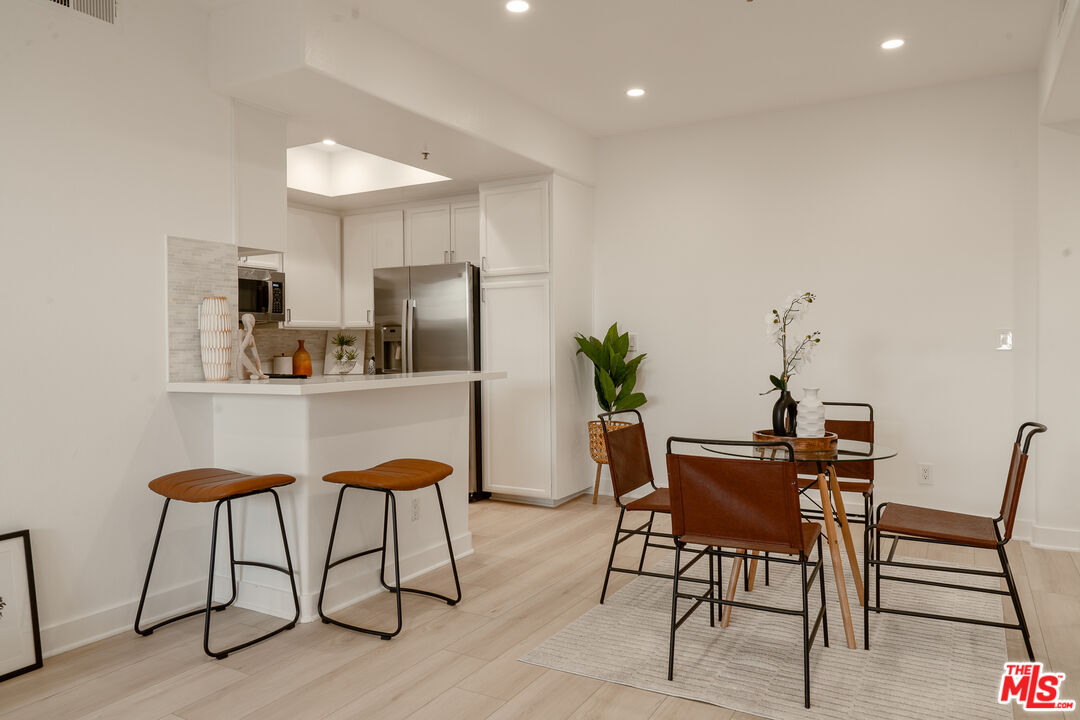 1225 Armacost Ave Unit: 205