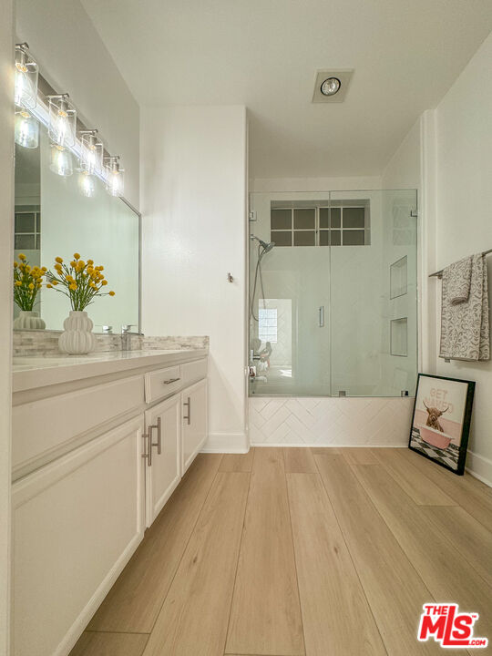 1225 Armacost Ave Unit: 205