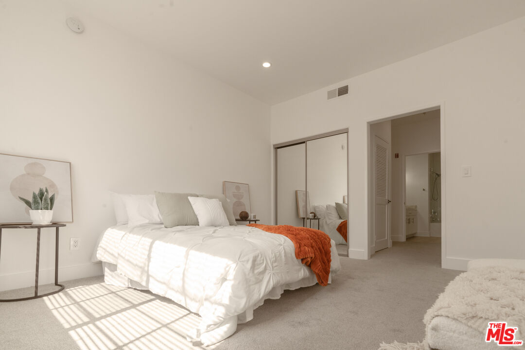 1225 Armacost Ave Unit: 205