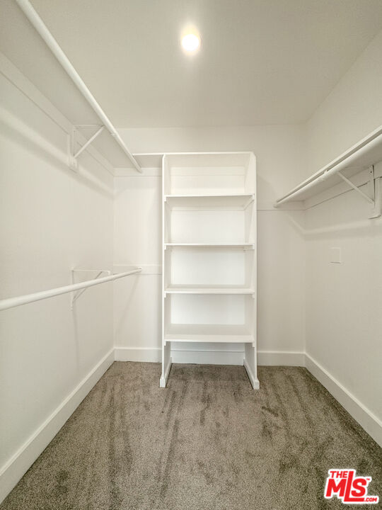 1225 Armacost Ave Unit: 205
